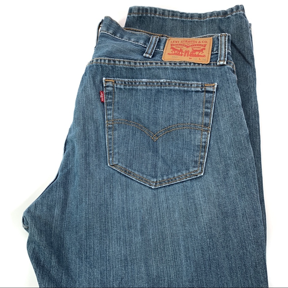 Levi’s 559 straight leg jeans